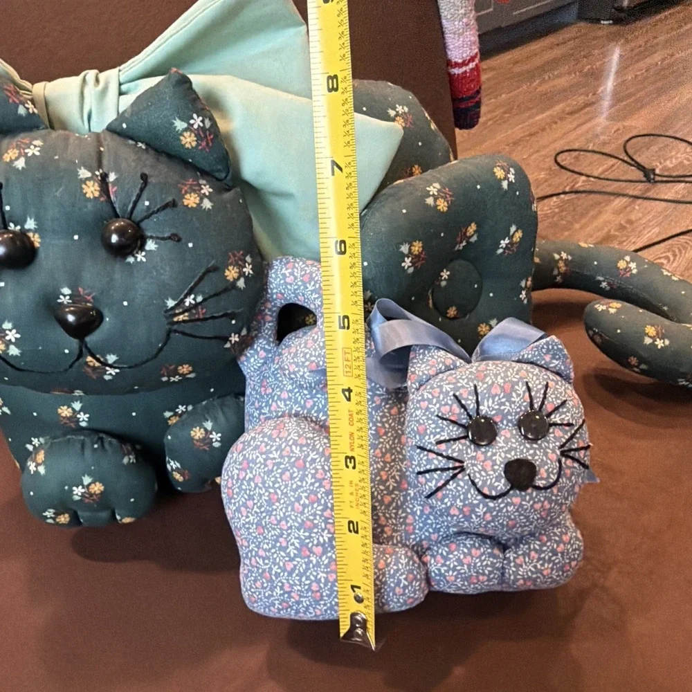 Handmade Fabric Cat Plush Shelf Sitter Pair Country Cottage Folk Art Floral